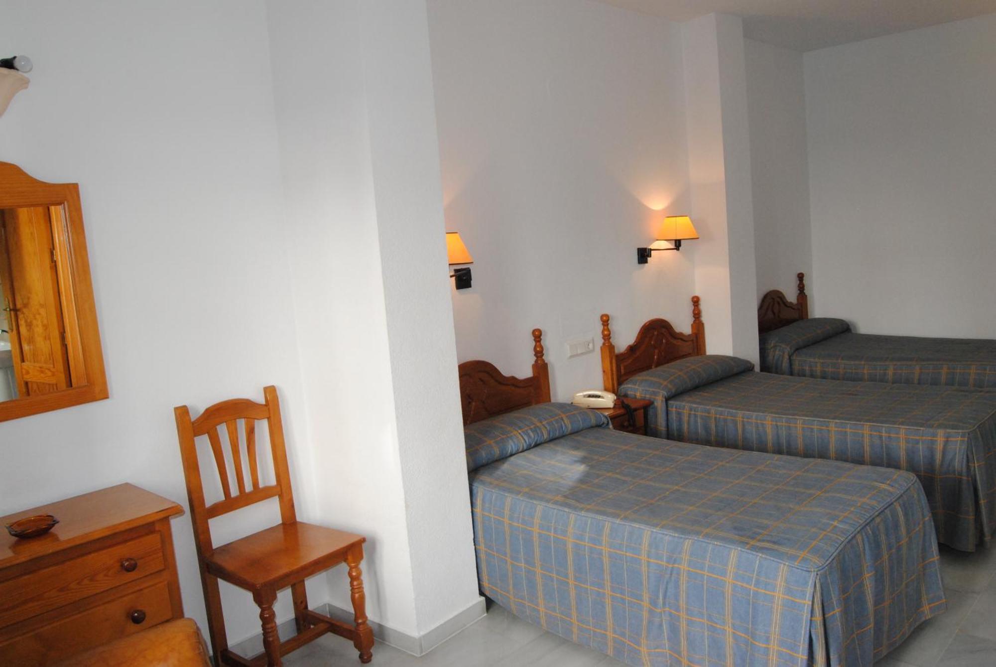 Hotel Mirasol Орхива Стая снимка
